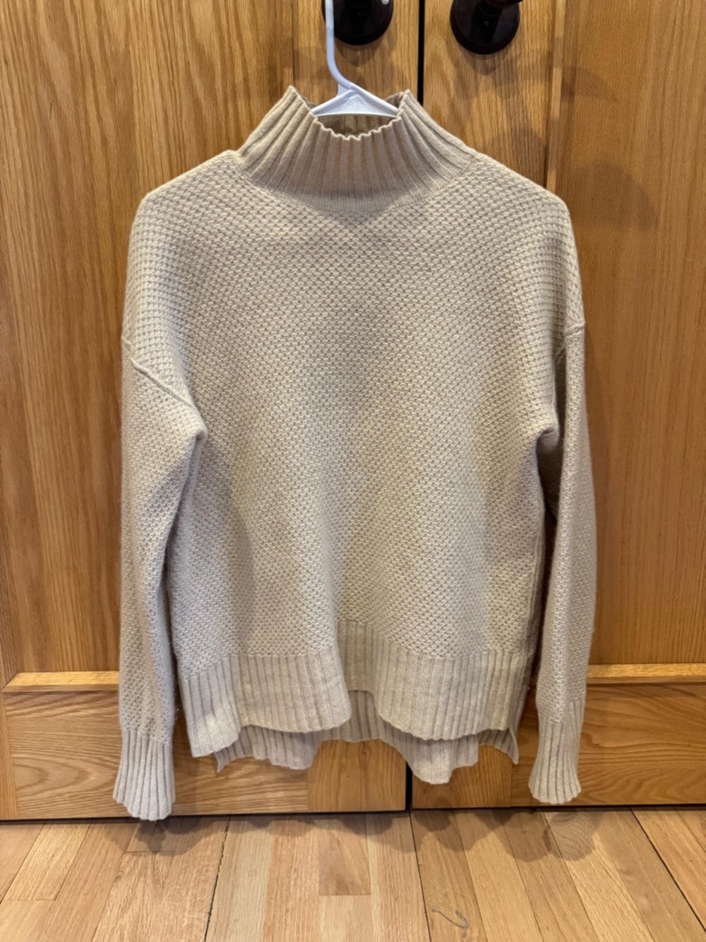 Everlane cashmere cream sweate. So soft and cozy.